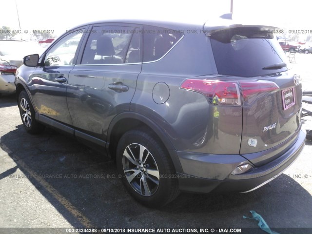 JTMWFREVXJJ725649 - 2018 TOYOTA RAV4 ADVENTURE/XLE ნაცრისფერი ფოტო 3