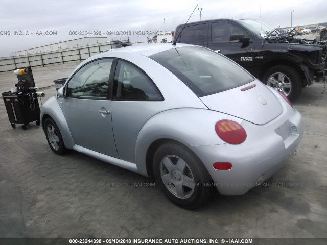 3VWBK21CX3M414036 - 2003 VOLKSWAGEN NEW BEETLE GL 银色 照片 3