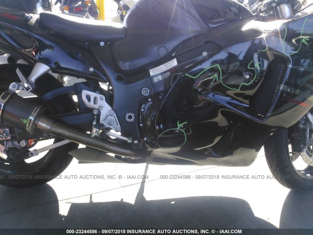 JS1GW71A822105836 - 2002 SUZUKI GSX1300 R BLACK photo 8