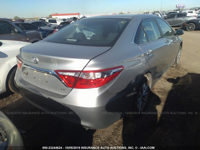 4T1BF1FK5HU409438 - 2017 TOYOTA CAMRY LE/XLE/SE/XSE 银色 照片 4