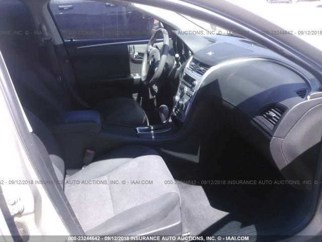 1G1ZC5E01AF200073 - 2010 CHEVROLET MALIBU 1LT თაფლისფერი ფოტო 5
