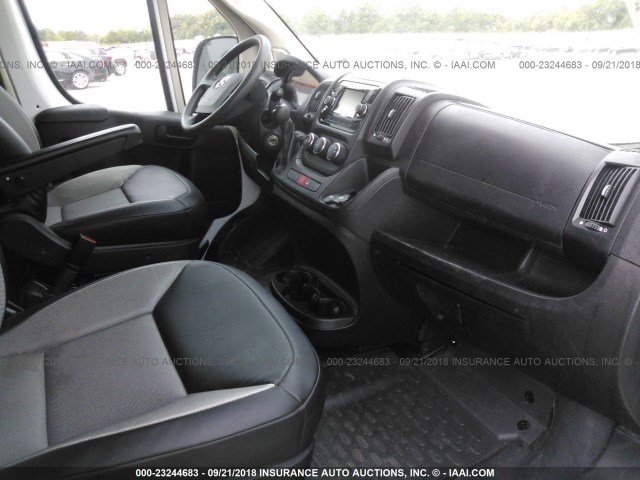 3C6TRVAG3JE109452 - 2018 RAM PROMASTER 1500 1500 STANDARD WHITE photo 5