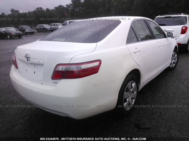 4T1BE46K77U570974 - 2007 TOYOTA CAMRY NEW GENERAT CE/LE/XLE/SE WHITE photo 4