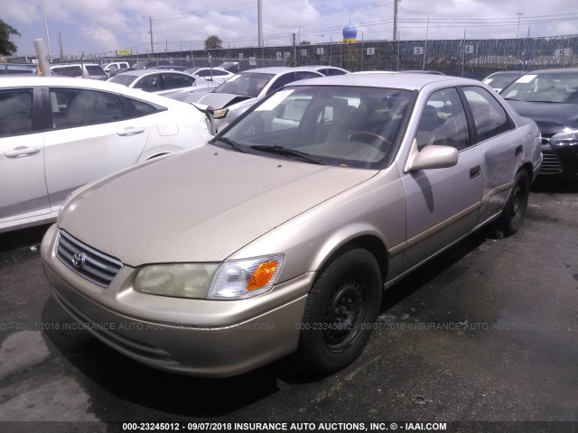 4T1BG22K1YU696107 - 2000 TOYOTA CAMRY CE/LE/XLE 金色 照片 2