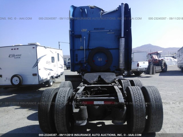 1FUJBBCGX5LN55538 - 2005 FREIGHTLINER CONVENTIONAL ST120 BLUE photo 8