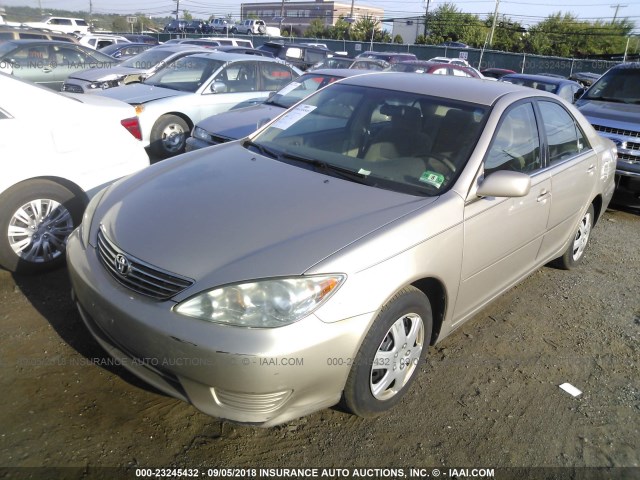 4T1BE32K55U548694 - 2005 TOYOTA CAMRY LE/XLE/SE Bej foto 2