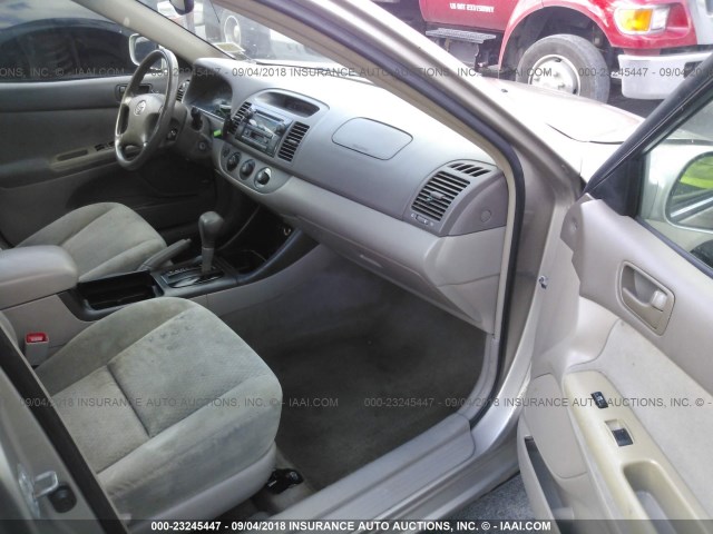 4T1BE32K04U923471 - 2004 TOYOTA CAMRY LE/XLE/SE Qəhvəyi foto 5