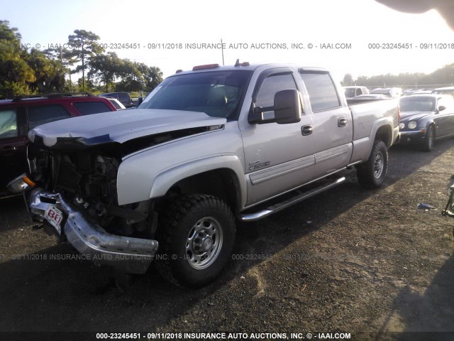 1GCHK23D07F104471 - 2007 CHEVROLET SILVERADO K2500 HEAVY DUTY BEIGE photo 2