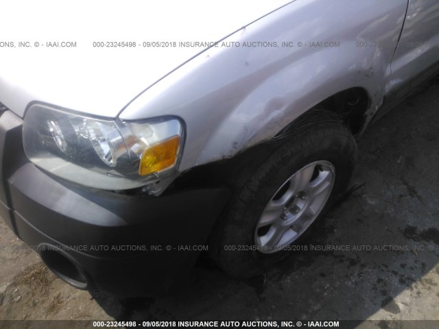 1FMYU931X5KD17775 - 2005 FORD ESCAPE XLT SILVER photo 6