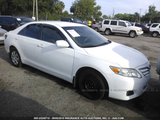 4T1BF3EK0BU659948 - 2011 TOYOTA CAMRY SE/LE/XLE თეთრი ფოტო 1