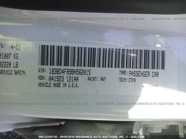 1B3BD4FB9BN562015 - 2011 DODGE AVENGER EXPRESS WHITE photo 9