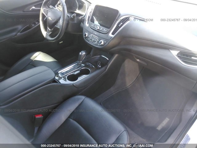 1G1ZH5SX7GF202079 - 2016 CHEVROLET MALIBU PREMIER 白色 照片 5