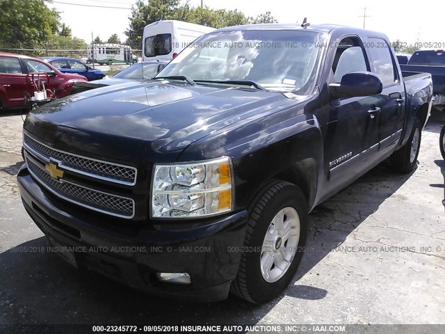 1GCPKTE71CF176038 - 2012 CHEVROLET SILVERADO K1500 LTZ BLACK photo 2