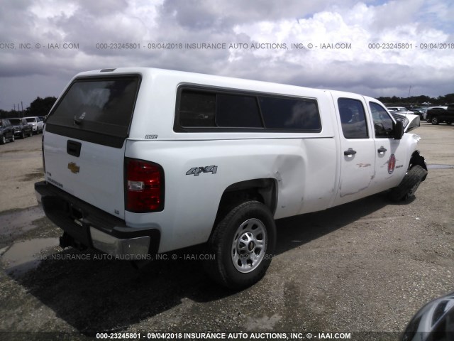 1GCHKZCG2CF108355 - 2012 CHEVROLET SILVERADO K3500 WHITE photo 3