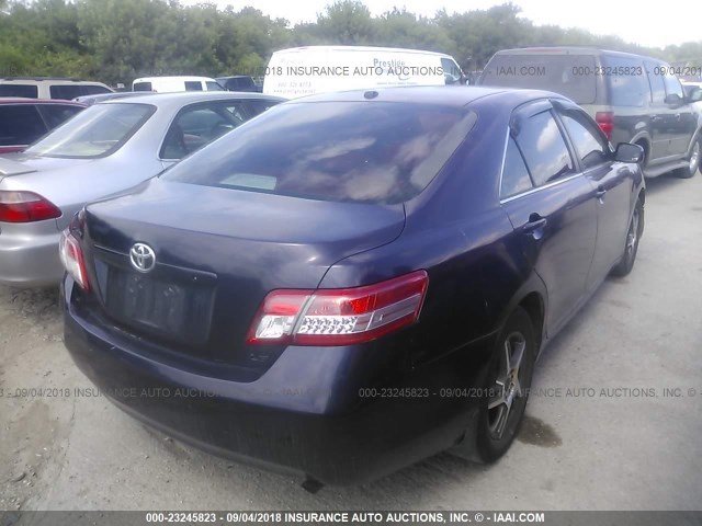 4T4BF3EK7AR006117 - 2010 TOYOTA CAMRY SE/LE/XLE იასამნისფერი ფოტო 4