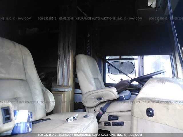 4UZFCHCY5GCHP7637 - 2016 FREIGHTLINER CHASSIS XC ყავისფერი ფოტო 5