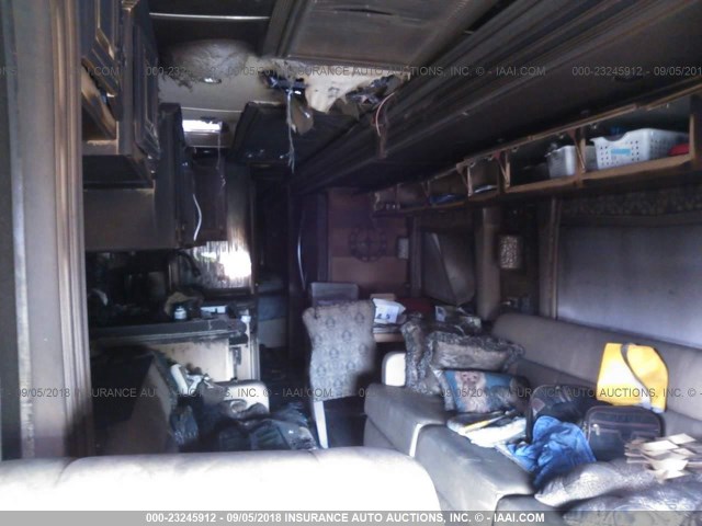 4UZFCHCY5GCHP7637 - 2016 FREIGHTLINER CHASSIS XC ყავისფერი ფოტო 8