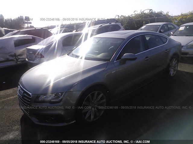 WAUSGAFC1CN001268 - 2012 AUDI A7 SILVER photo 2