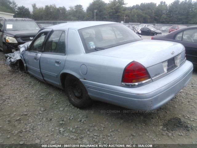 2FAFP73W51X201030 - 2001 FORD CROWN VICTORIA  BLUE photo 3