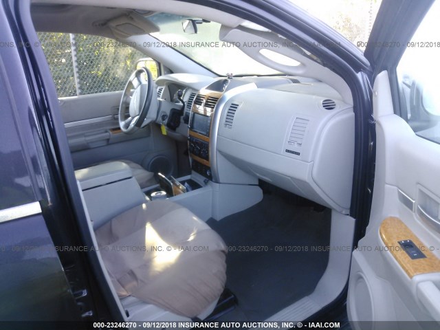 1A8HW58278F153626 - 2008 CHRYSLER ASPEN LIMITED BLACK photo 5