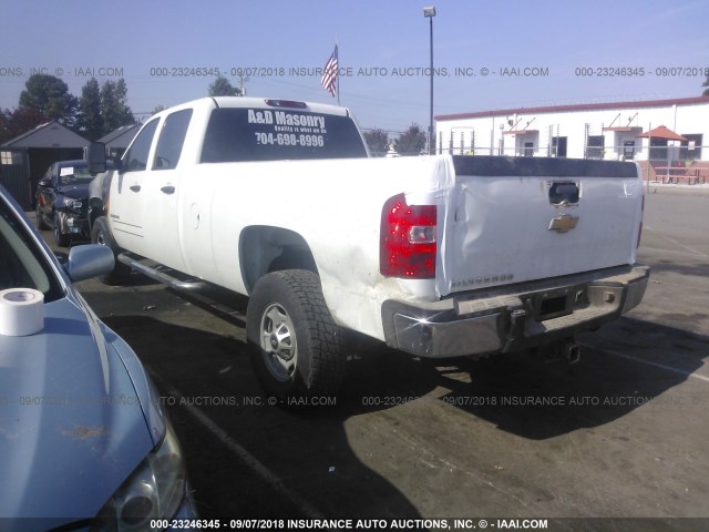 1GC1CVCG0BF131995 - 2011 CHEVROLET SILVERADO C2500 HEAVY DUTY WHITE photo 3