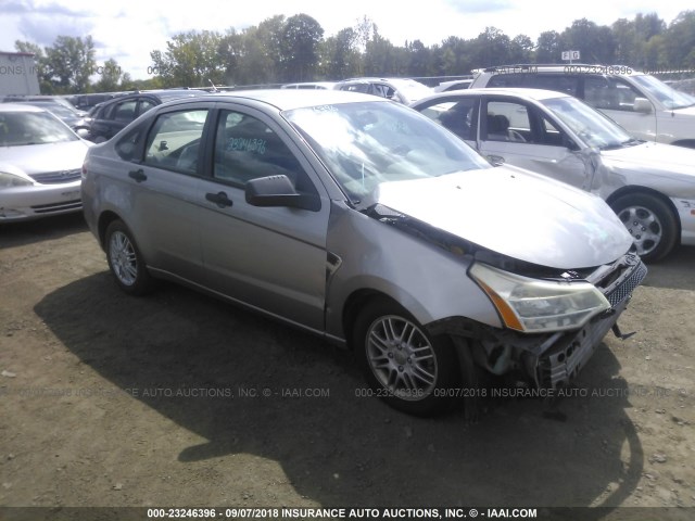 1FAHP35N88W283928 - 2008 FORD FOCUS SE/SEL/SES SILVER photo 1