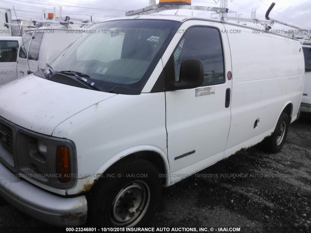 1GTHG35R9Y1228186 - 2000 GMC SAVANA G3500 WHITE photo 2