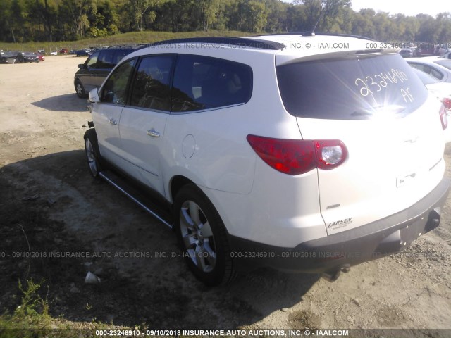 1GNLVHED4AJ230717 - 2010 CHEVROLET TRAVERSE LTZ WHITE photo 3