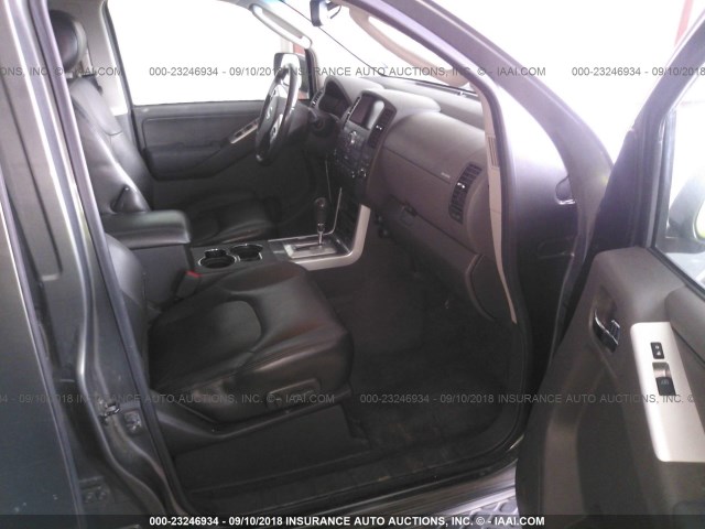 5N1AR18U68C600227 - 2008 NISSAN PATHFINDER S/LE/SE SILVER photo 5