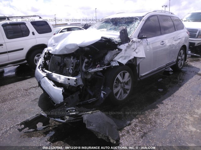 5N1AR2MN0EC728169 - 2014 NISSAN PATHFINDER S/SV/SL/PLATINUM SILVER photo 2