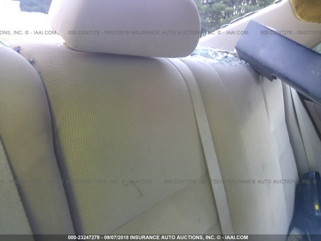 1HGCM56157A157432 - 2007 HONDA ACCORD VALUE WHITE photo 8