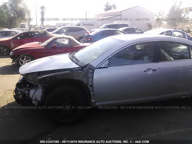 1G1ZB5E13BF309549 - 2011 CHEVROLET MALIBU LS Gümüş foto 6