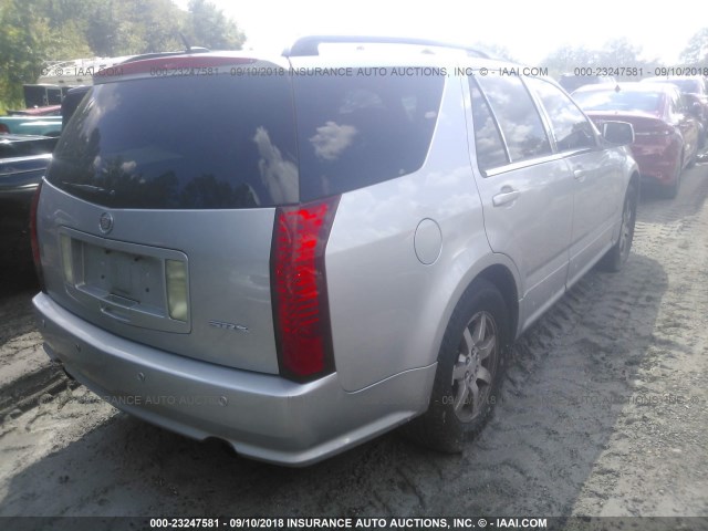 1GYEE637060140572 - 2006 CADILLAC SRX SILVER photo 4