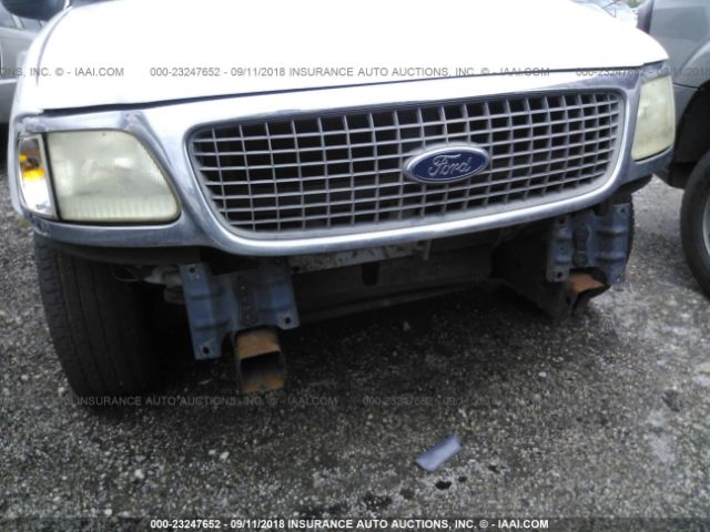 1FMRU15L2YLA09941 - 2000 FORD EXPEDITION XLT WHITE photo 6