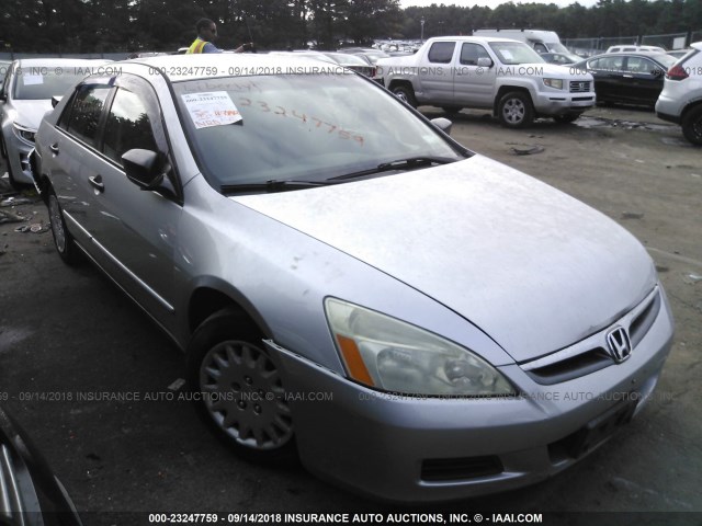 1HGCM56157A079976 - 2007 HONDA ACCORD VALUE SILVER photo 1