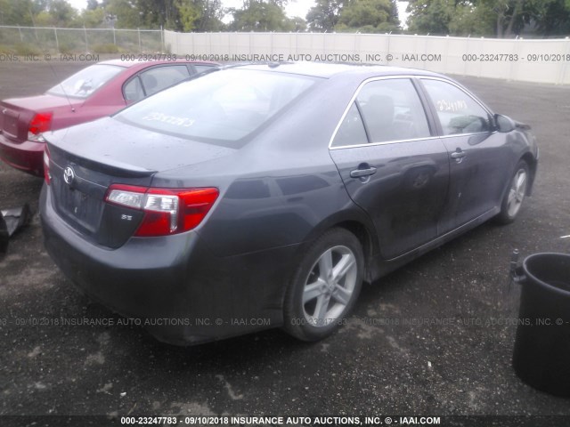 4T1BF1FK0CU043476 - 2012 TOYOTA CAMRY SE/LE/XLE 灰色 照片 4