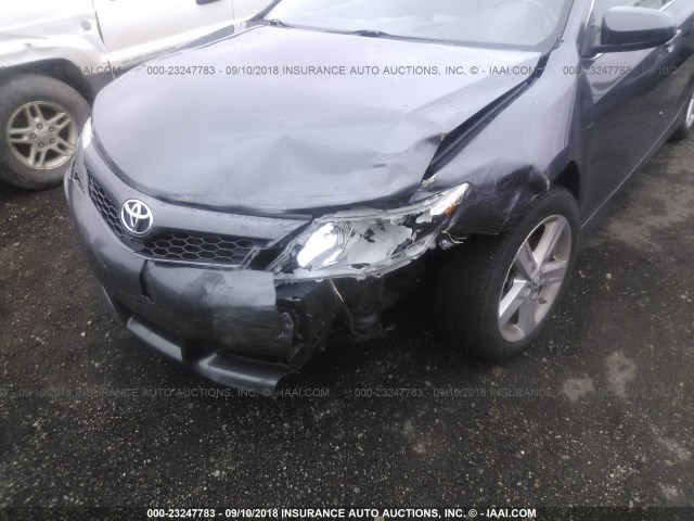 4T1BF1FK0CU043476 - 2012 TOYOTA CAMRY SE/LE/XLE 灰色 照片 6