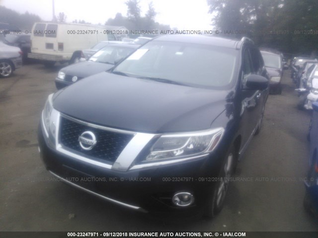 5N1AR2MM1DC622481 - 2013 NISSAN PATHFINDER S/SV/SL/PLATINUM BLACK photo 2