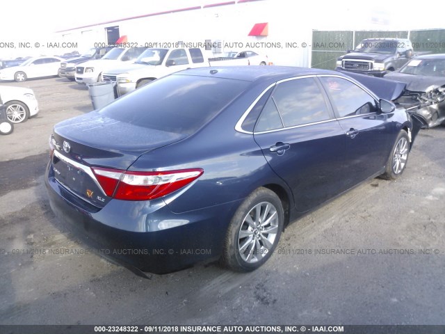 4T1BF1FK4FU890926 - 2015 TOYOTA CAMRY LE/XLE/SE/XSE BLUE photo 4
