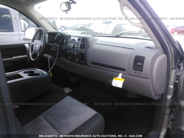 3GCEC13C79G104244 - 2009 CHEVROLET SILVERADO C1500/C1500  LS GRAY photo 5