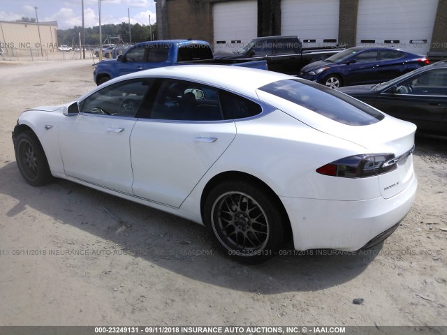 5YJSA1E42GF159797 - 2016 TESLA MODEL S Weiß Foto 3