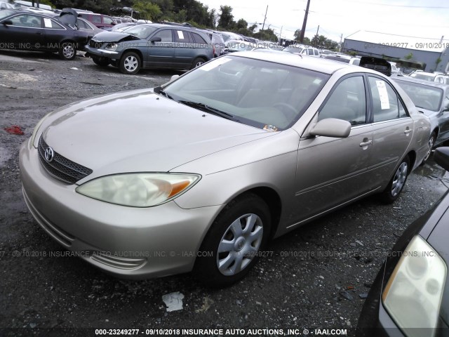 4T1BE32K02U555466 - 2002 TOYOTA CAMRY LE/XLE/SE Алтын фото 2