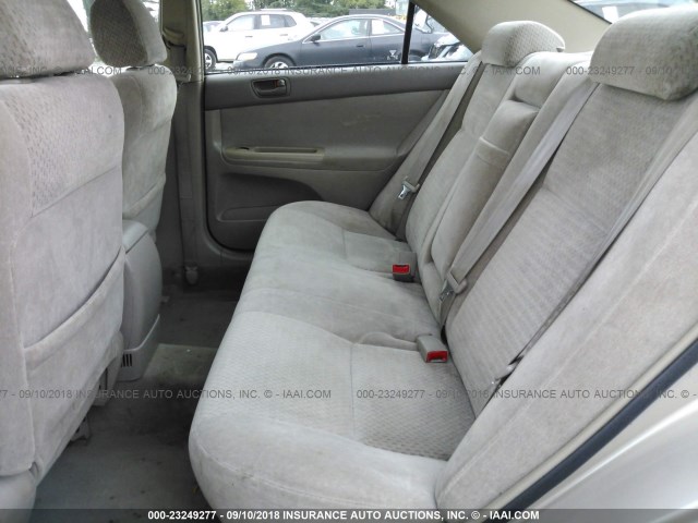 4T1BE32K02U555466 - 2002 TOYOTA CAMRY LE/XLE/SE Алтын фото 8