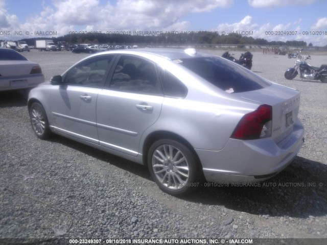 YV1382MS7A2488621 - 2010 VOLVO S40 2.4I SILVER photo 3