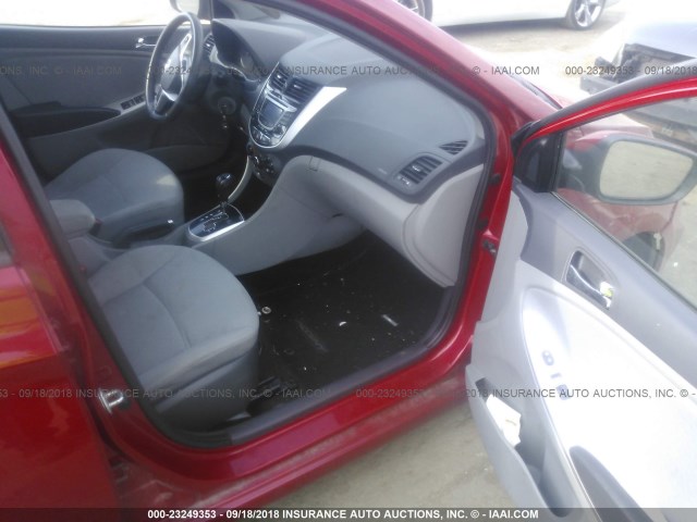 KMHCU5AE0DU103048 - 2013 HYUNDAI ACCENT GLS/SE RED photo 5