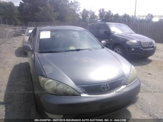 4T1BE32K55U535086 - 2005 TOYOTA CAMRY LE/XLE/SE 灰色 照片 6