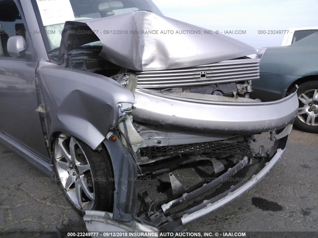 JTLKT324840152359 - 2004 TOYOTA SCION XB Gris foto 6