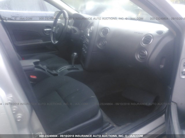 2G2WP552461224693 - 2006 PONTIAC GRAND PRIX SILVER photo 5