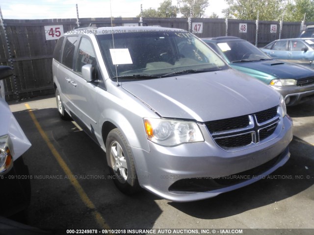 2C4RDGCG5DR626720 - 2013 DODGE GRAND CARAVAN SXT SILVER photo 1