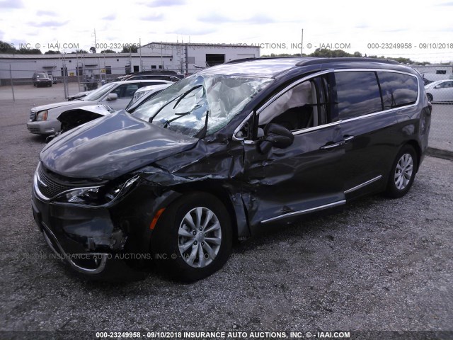 2C4RC1BG8HR576421 - 2017 CHRYSLER PACIFICA TOURING L GRAY photo 2